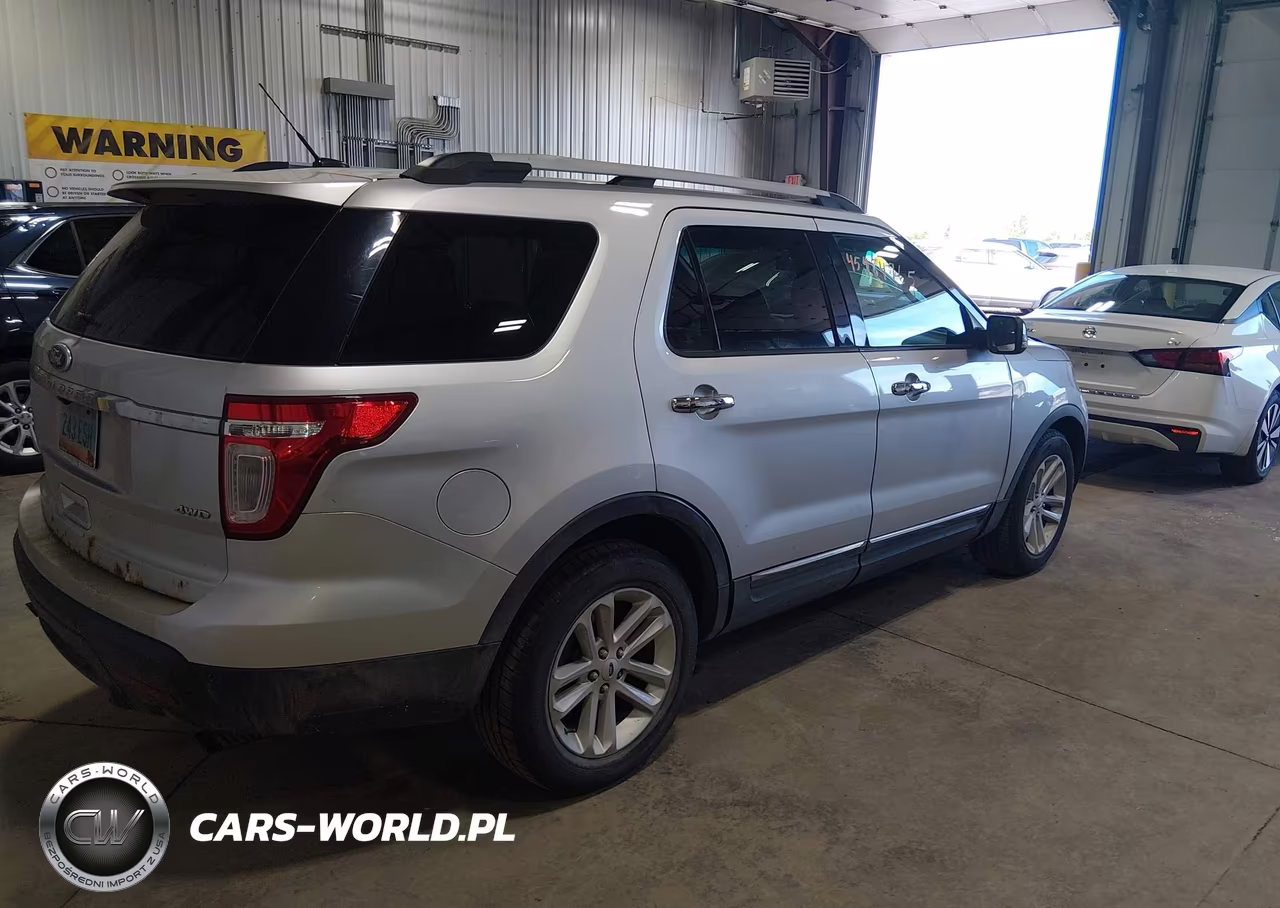 2012 Ford Explorer Xlt VIN:1FMHK8D81CGA47699 - 4