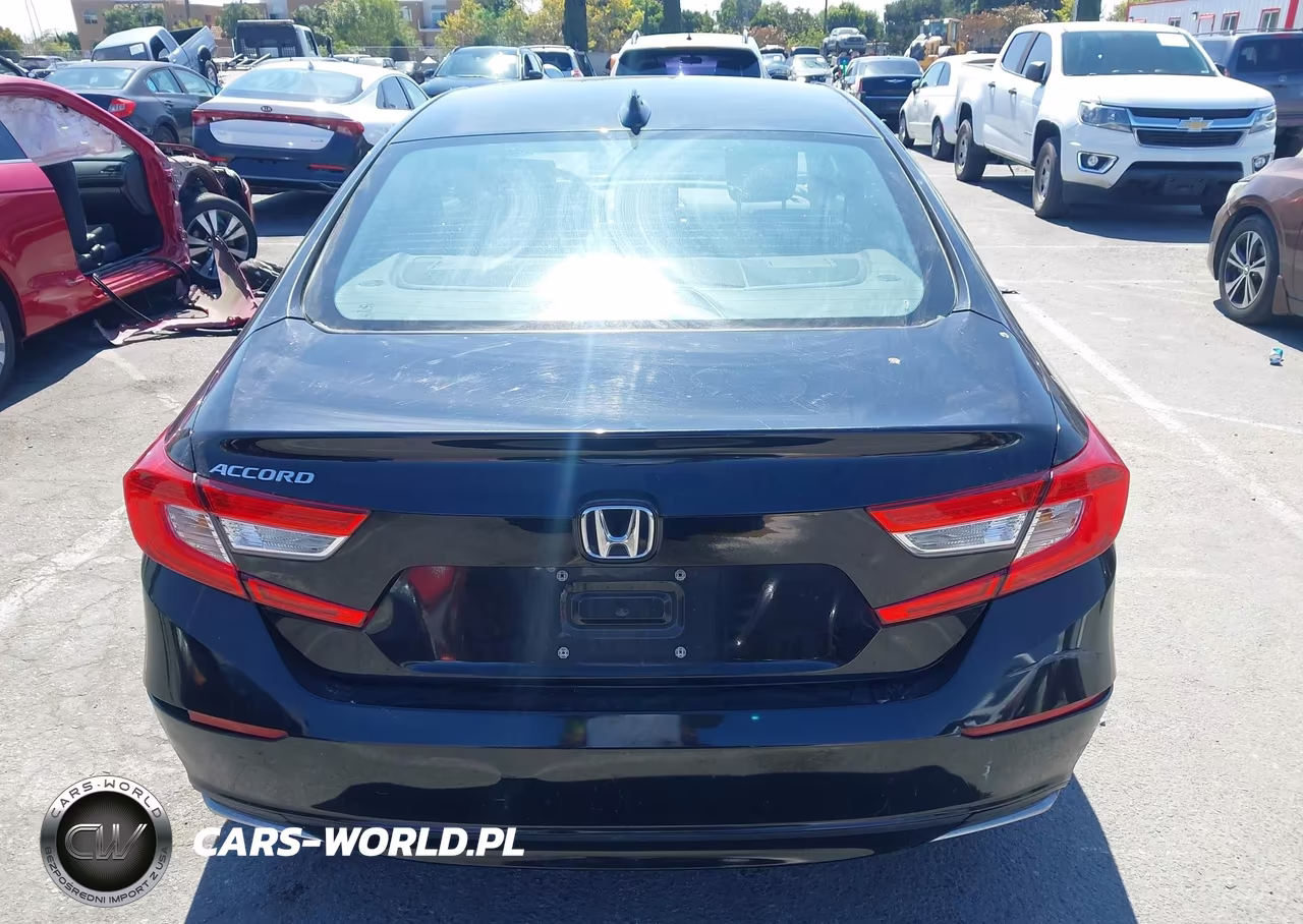 2018 Honda Accord Lx VIN:1HGCV1F1XJA258981 - 17