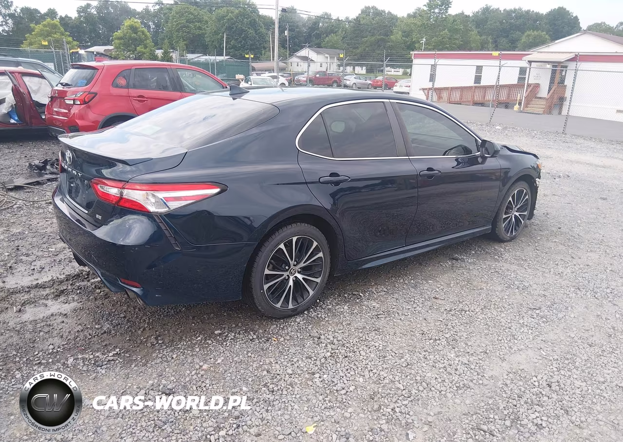 2020 Toyota Camry Se VIN:4T1G11AK1LU981725 - 4