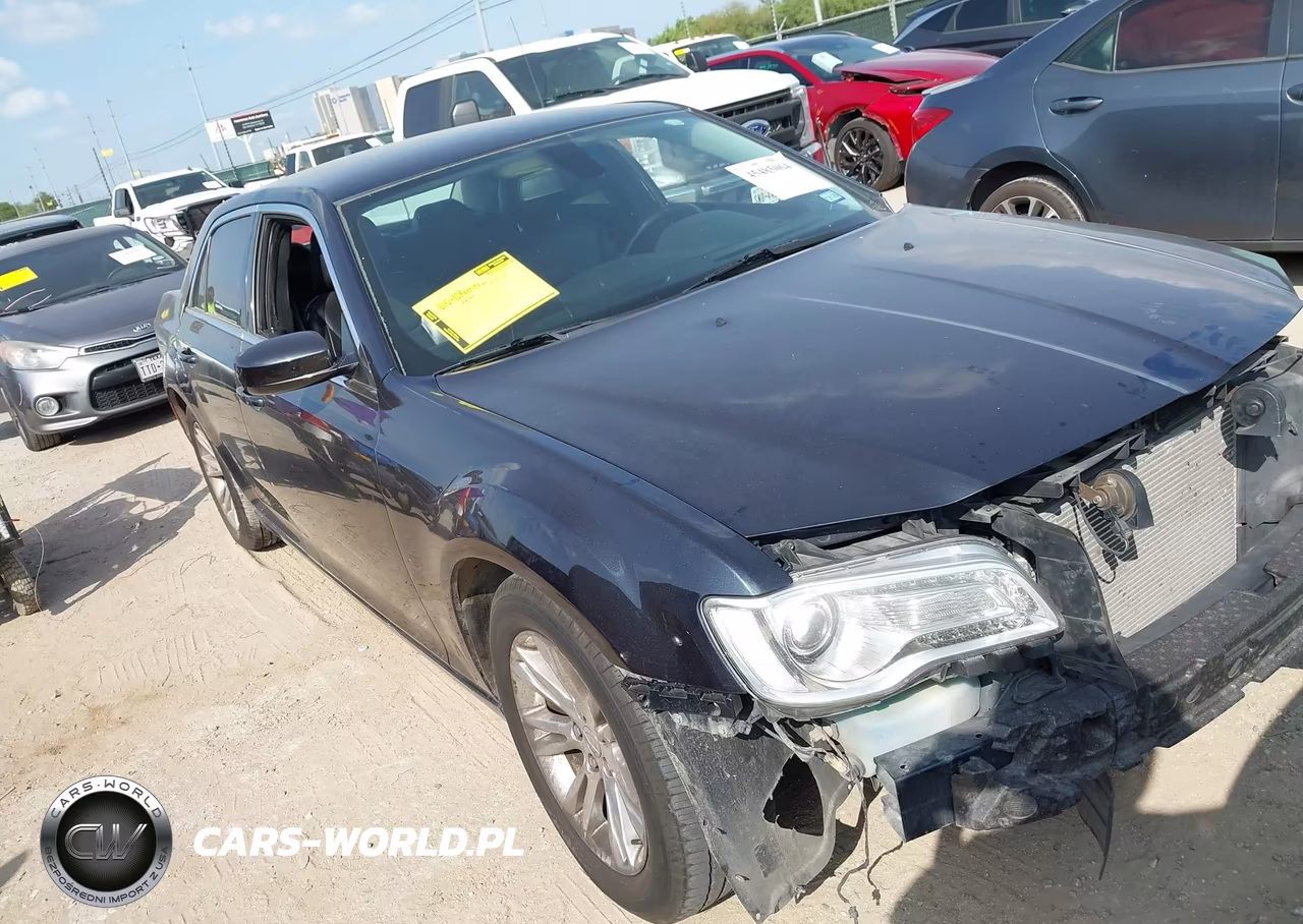 2018 Chrysler 300 Touring L – zdjęcie 1 z 17