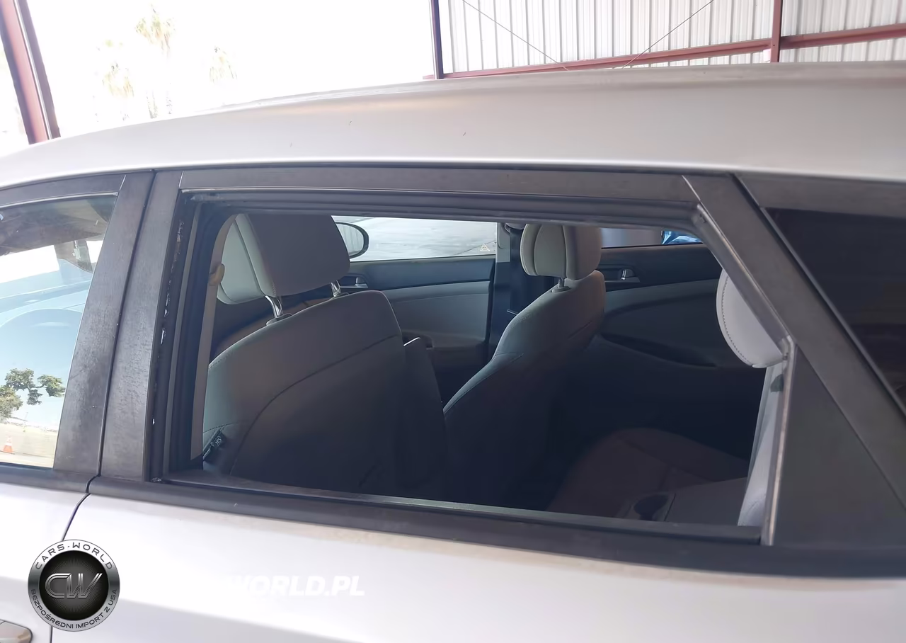 2017 Hyundai Tucson Se VIN:KM8J23A49HU569852 - 19