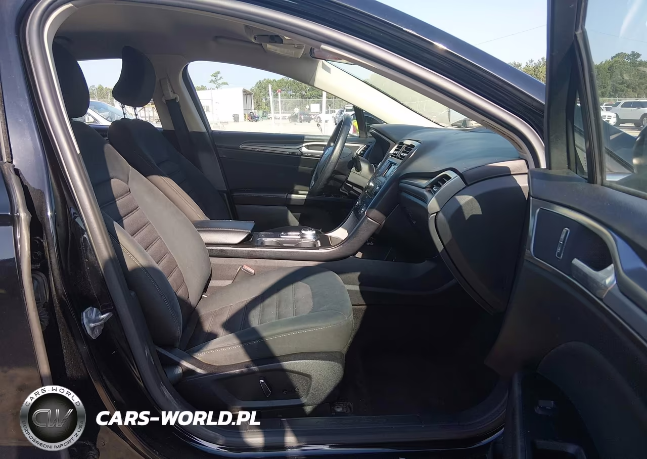 2017 Ford Fusion Se VIN:3FA6P0H72HR207904 - 5