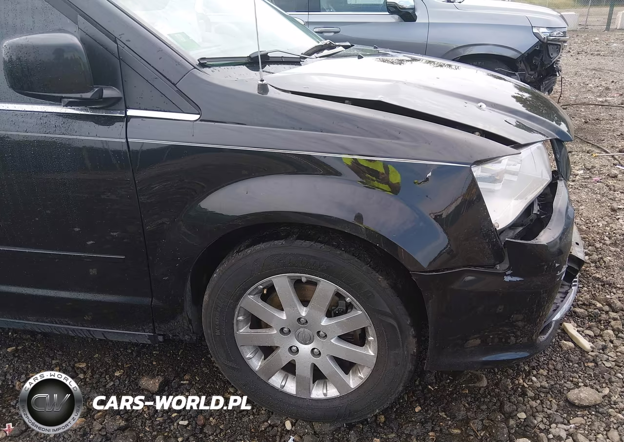 2016 Chrysler Town & Country Lx VIN:2C4RC1AG7GR253087 - 19