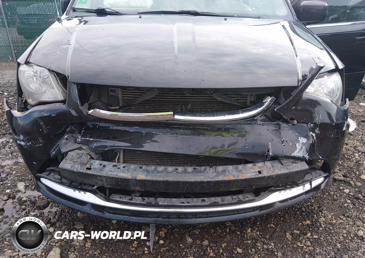 2016 Chrysler Town & Country Lx VIN:2C4RC1AG7GR253087 - 6