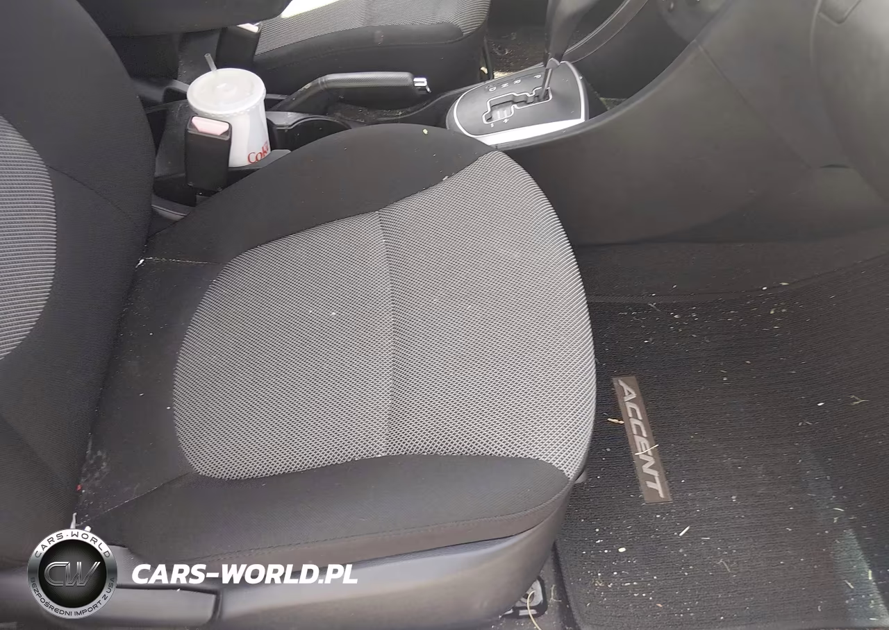 2012 Hyundai Accent Gs VIN:KMHCT5AE1CU044075 - 5