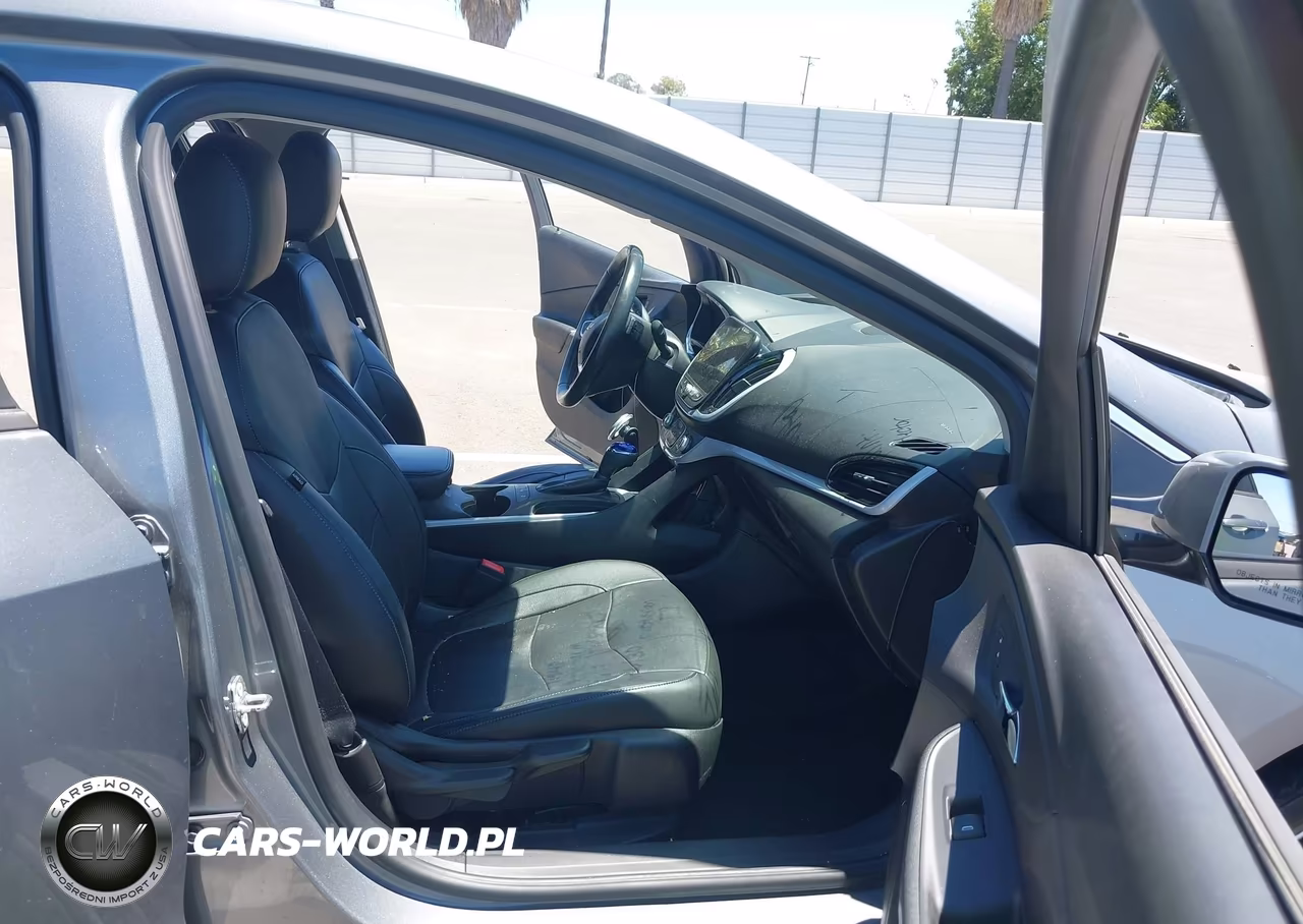 2018 Chevrolet Volt Lt VIN:1G1RC6S58JU106113 - 5