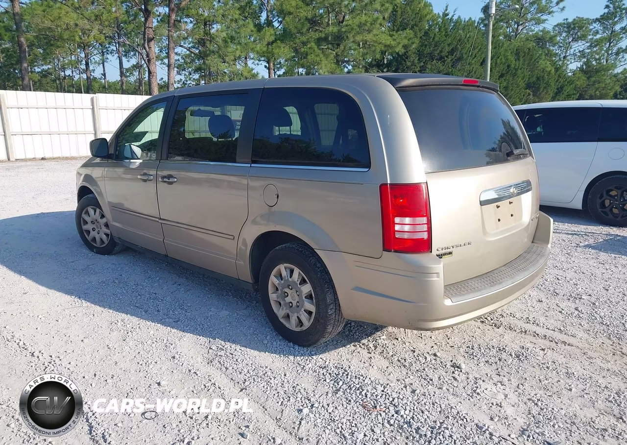 2009 Chrysler Town & Country Lx VIN:2A8HR44EX9R526556 - 3
