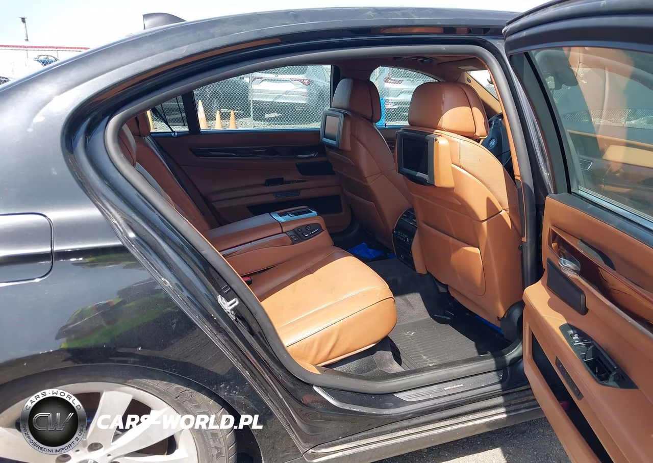 2011 BMW 750Li xDrive VIN:WBAKC8C52BC433307 - 8