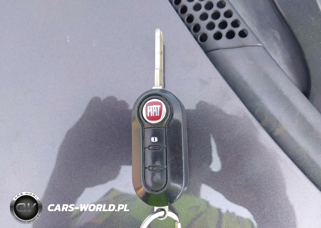 2015 Fiat 500 Sport VIN:3C3CFFBR9FT534575 - 11