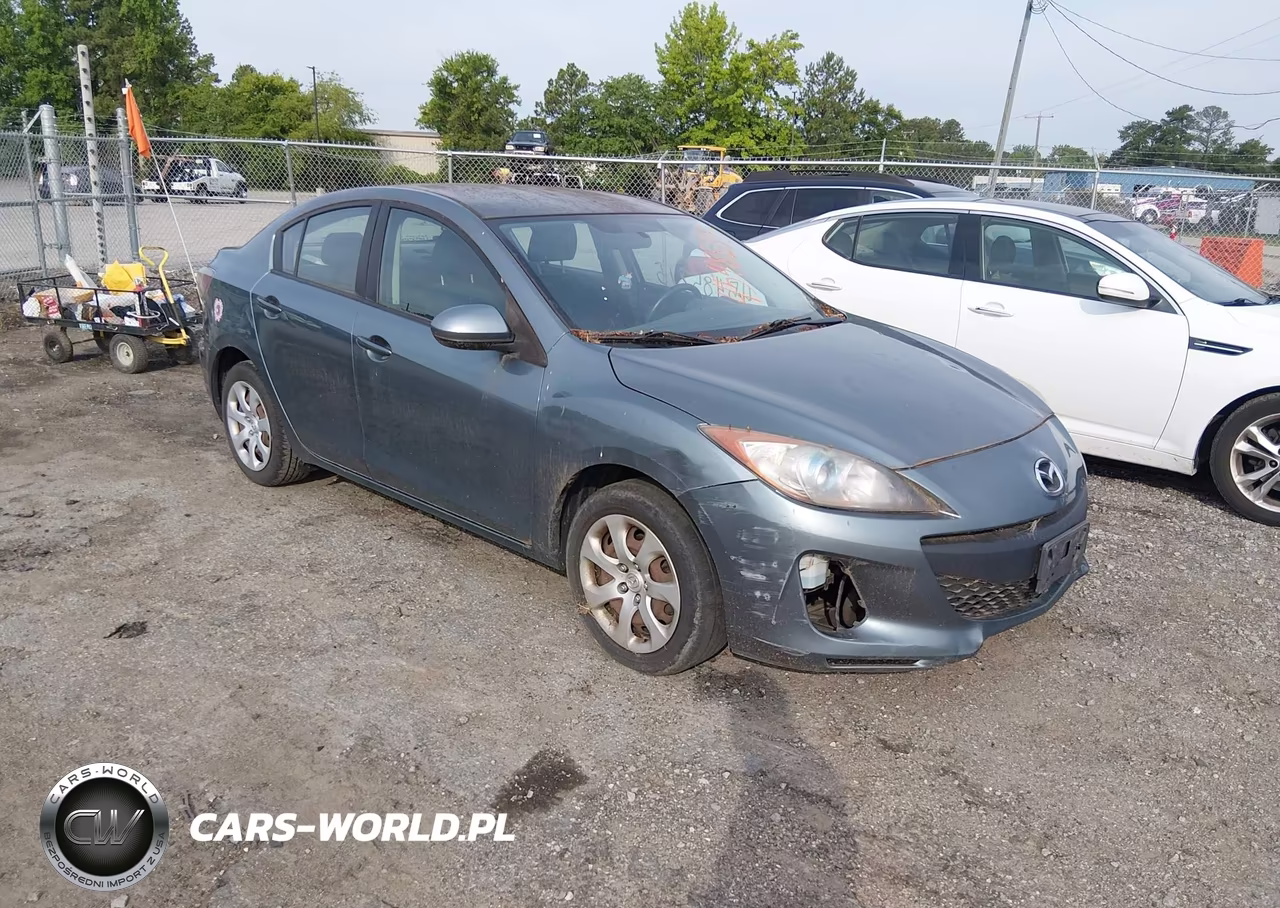 2013 Mazda Mazda3 I Sport – zdjęcie 1 z 11