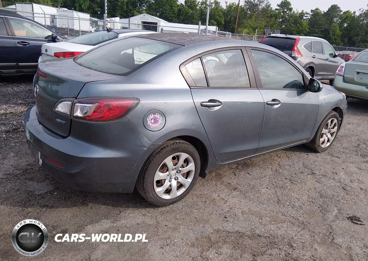 2013 Mazda Mazda3 I Sport VIN:JM1BL1UP9D1789455 - 4