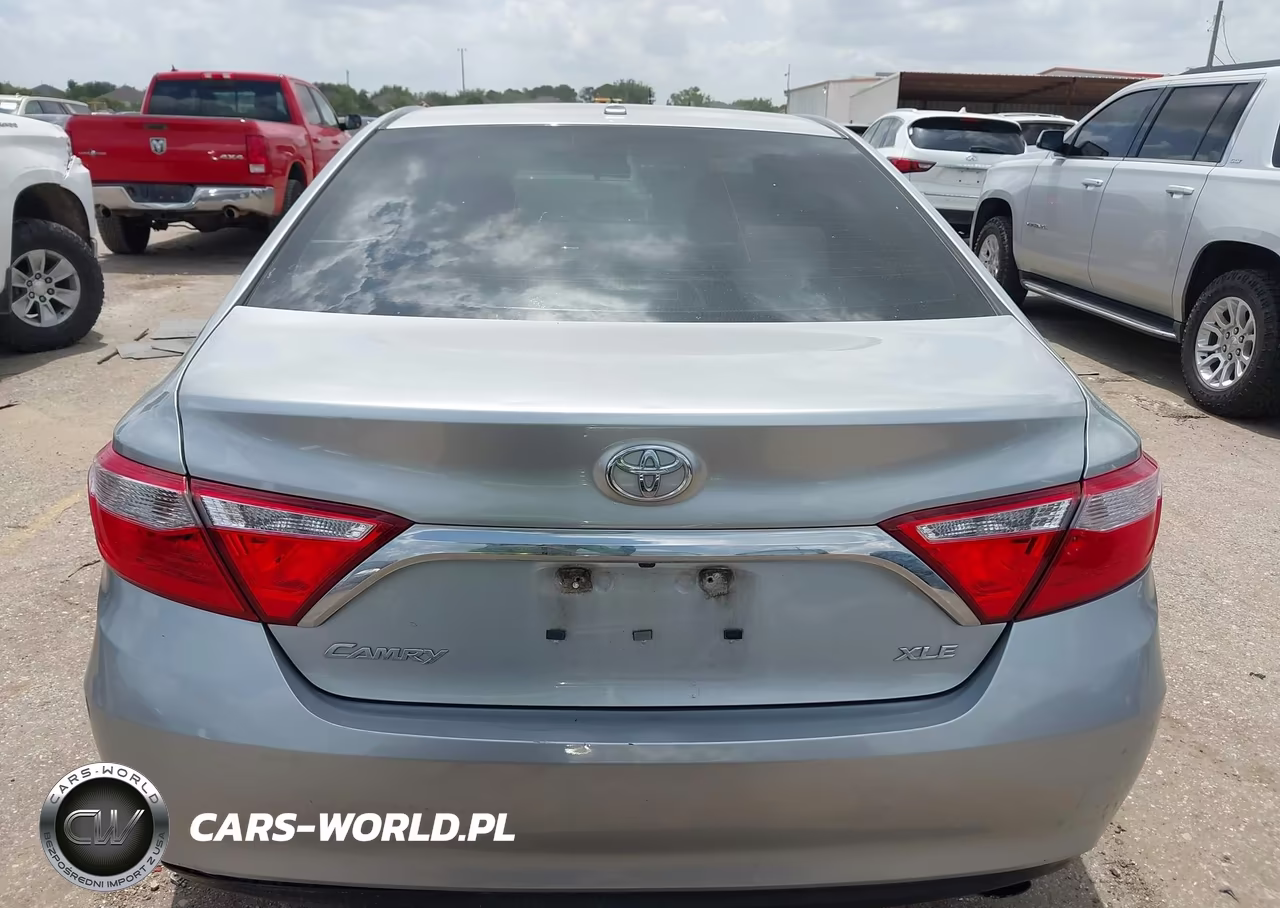 2015 Toyota Camry Xle VIN:4T4BF1FK5FR471781 - 16