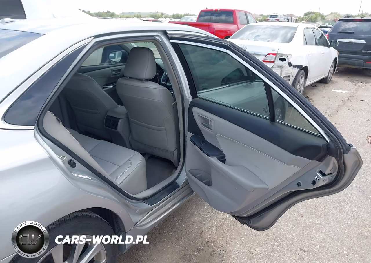 2015 Toyota Camry Xle VIN:4T4BF1FK5FR471781 - 8