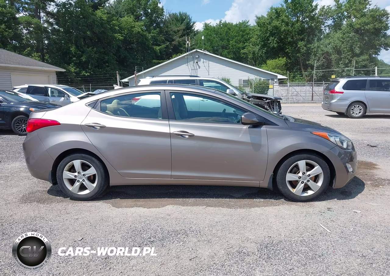2012 Hyundai Elantra Gls VIN:5NPDH4AE1CH099950 - 13