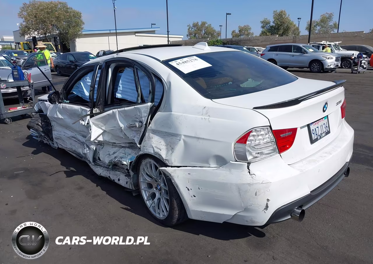 2010 BMW 335I VIN:WBAPM7G53ANL89361 - 3
