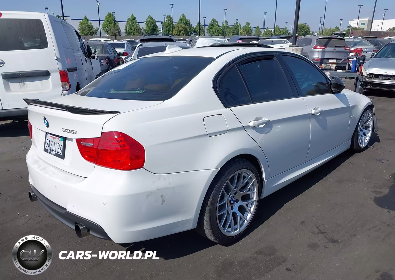 2010 BMW 335I VIN:WBAPM7G53ANL89361 - 4