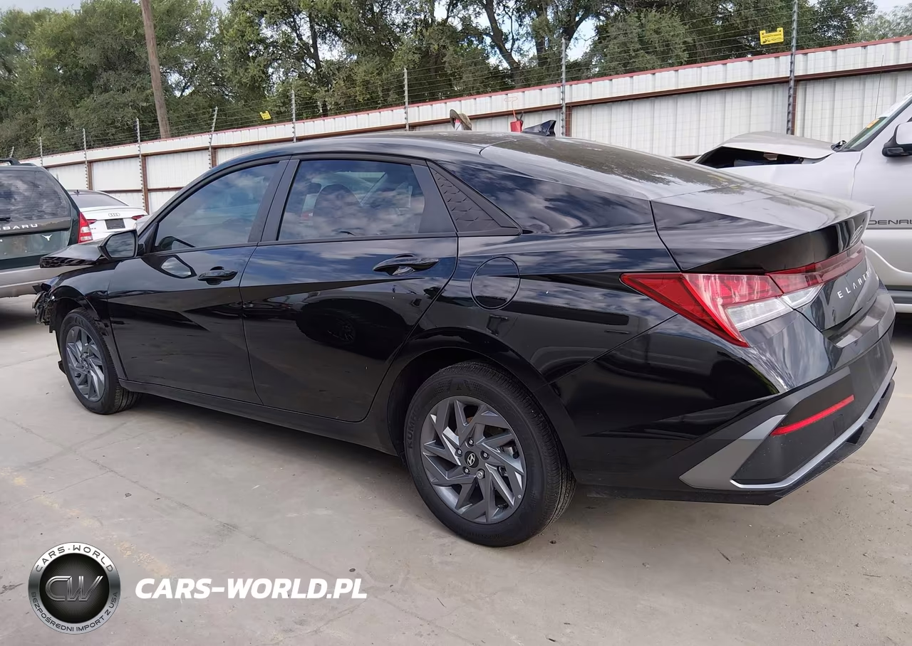 2026 Hyundai Elantra Hybrid Blue VIN:KMHLM4DJXTU196792 - 15