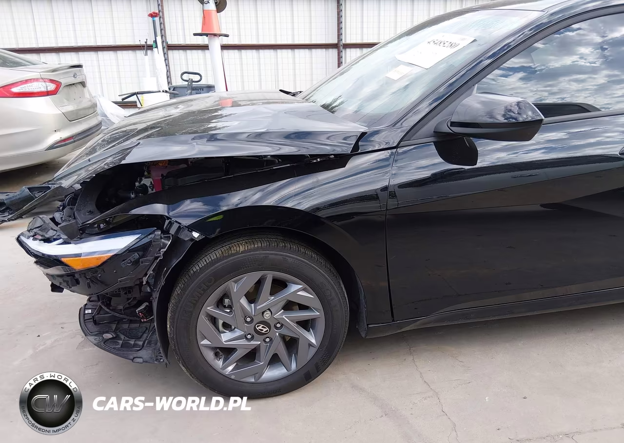 2026 Hyundai Elantra Hybrid Blue VIN:KMHLM4DJXTU196792 - 19
