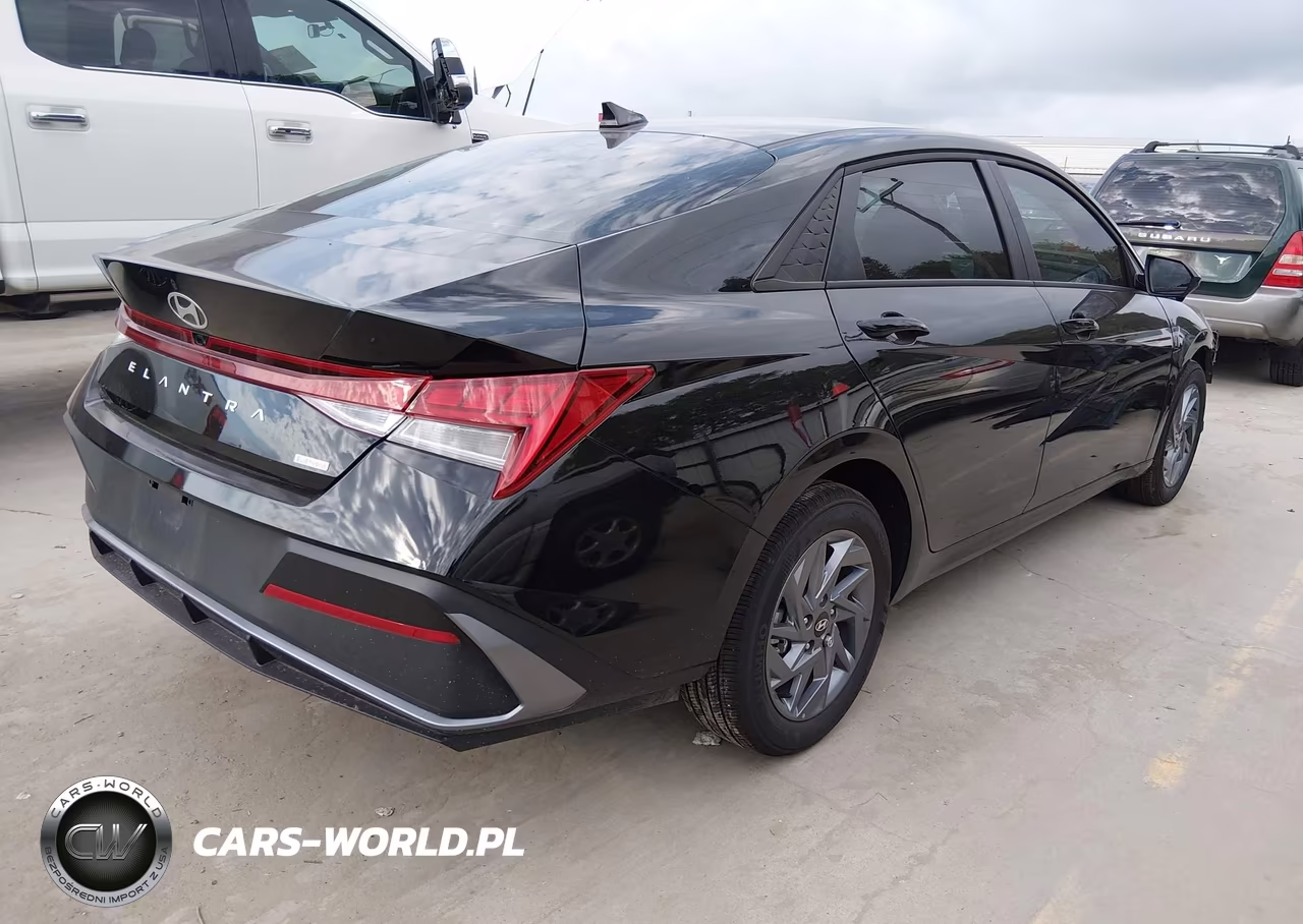 2026 Hyundai Elantra Hybrid Blue VIN:KMHLM4DJXTU196792 - 4
