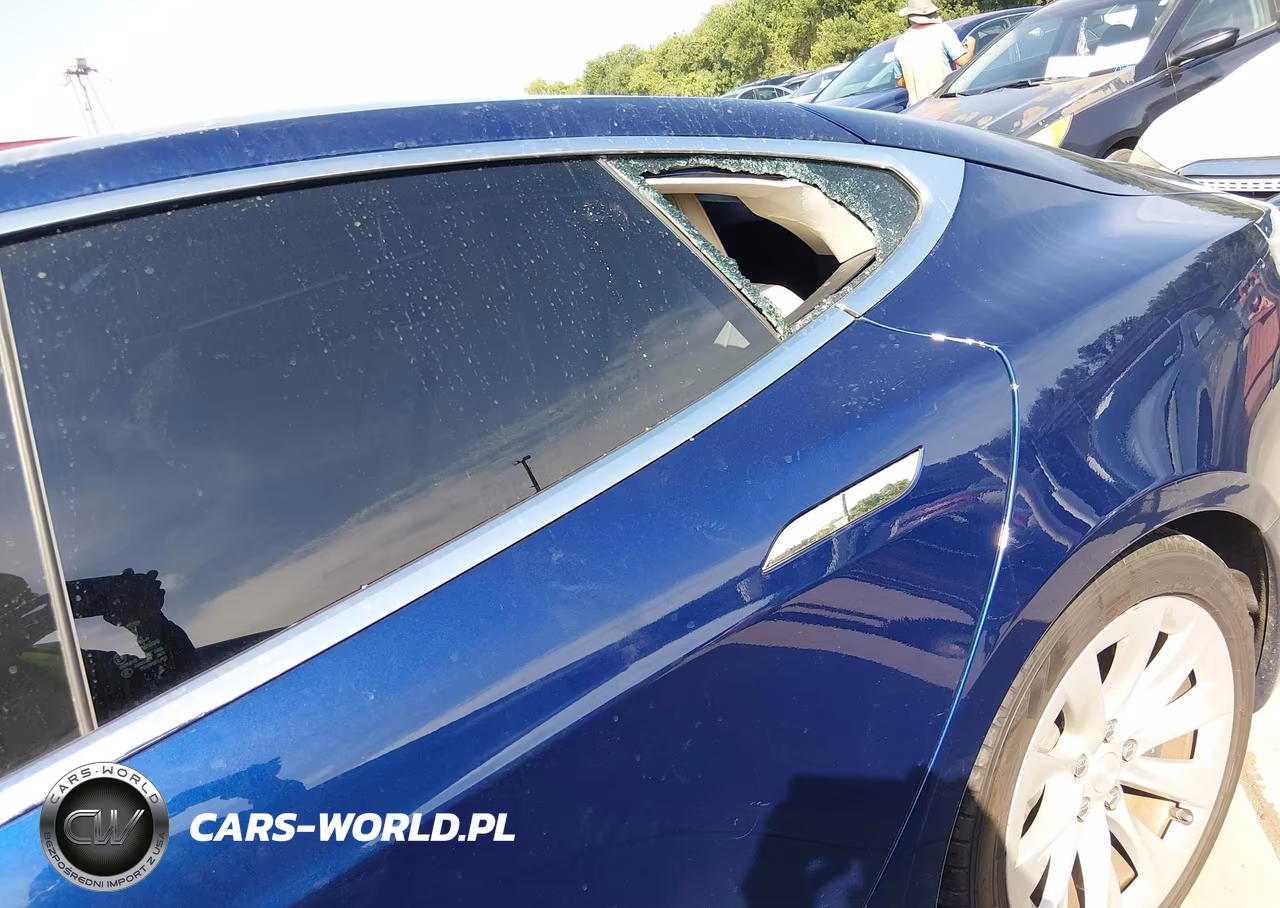 2017 Tesla Model S 60-75 VIN:5YJSA1E18HF228421 - 18