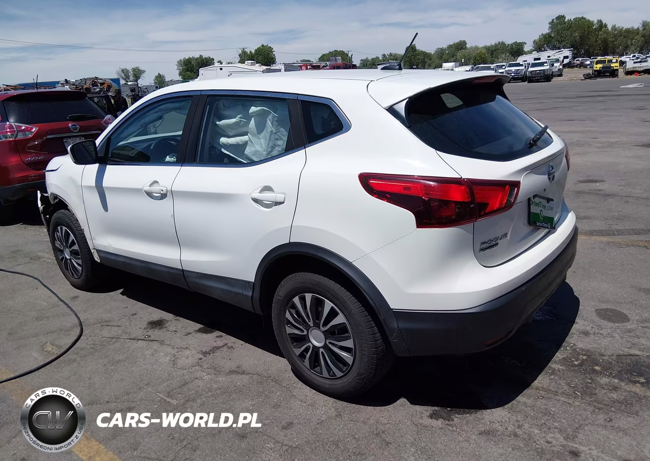 2019 Nissan Rogue Sport S VIN:JN1BJ1CP4KW238943 - 3