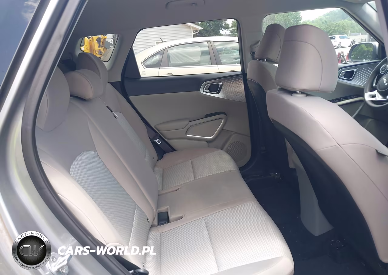 2022 Kia Soul Lx VIN:KNDJ23AU2N7822010 - 8