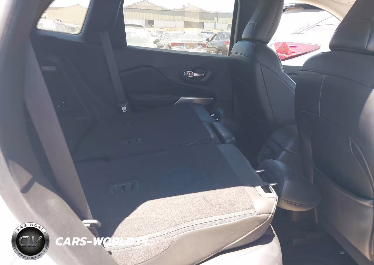 2017 Jeep Cherokee Overland VIN:1C4PJLJS5HW510432 - 8