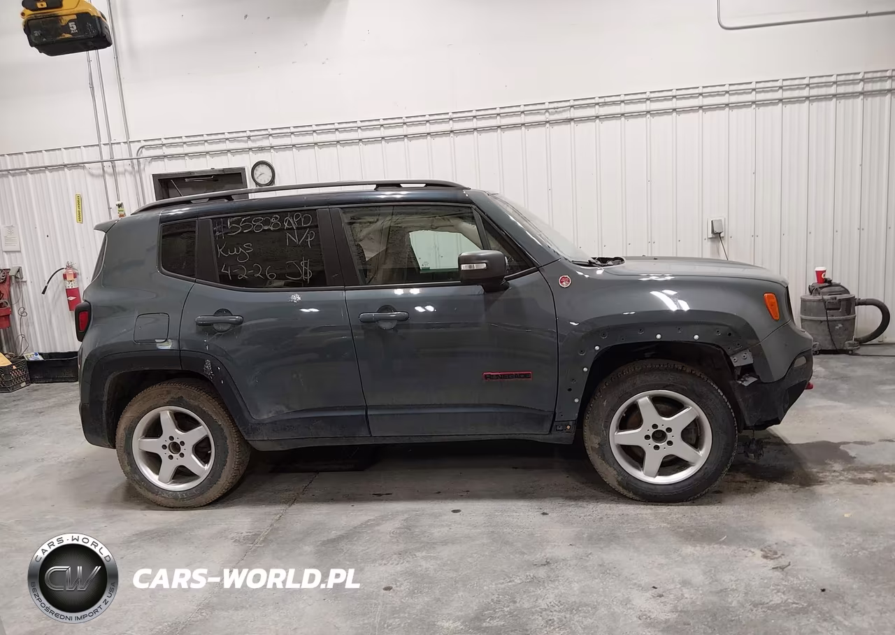2015 Jeep Renegade Trailhawk VIN:ZACCJBCT6FPC20953 - 13