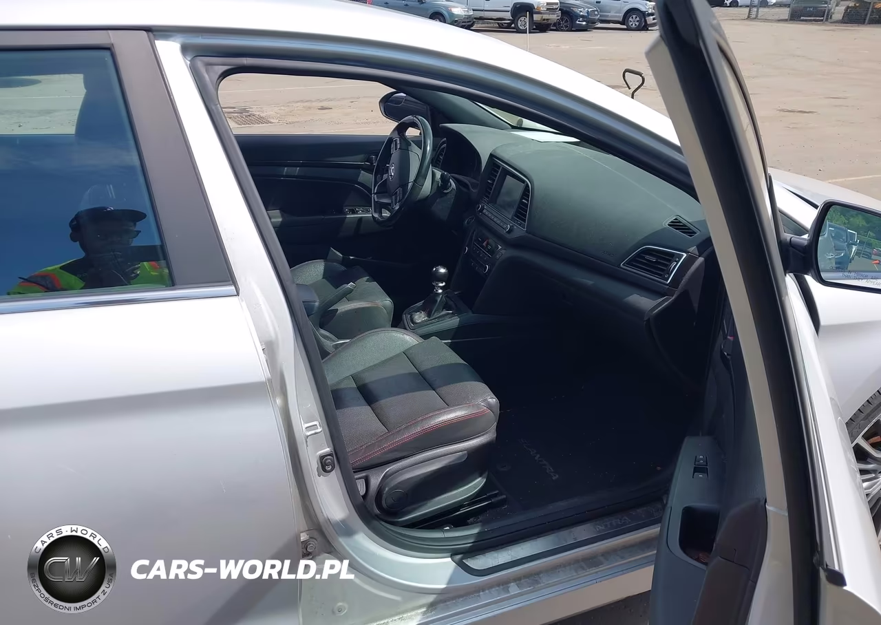 2017 Hyundai Elantra Sport VIN:KMHD04LB7HU363577 - 5