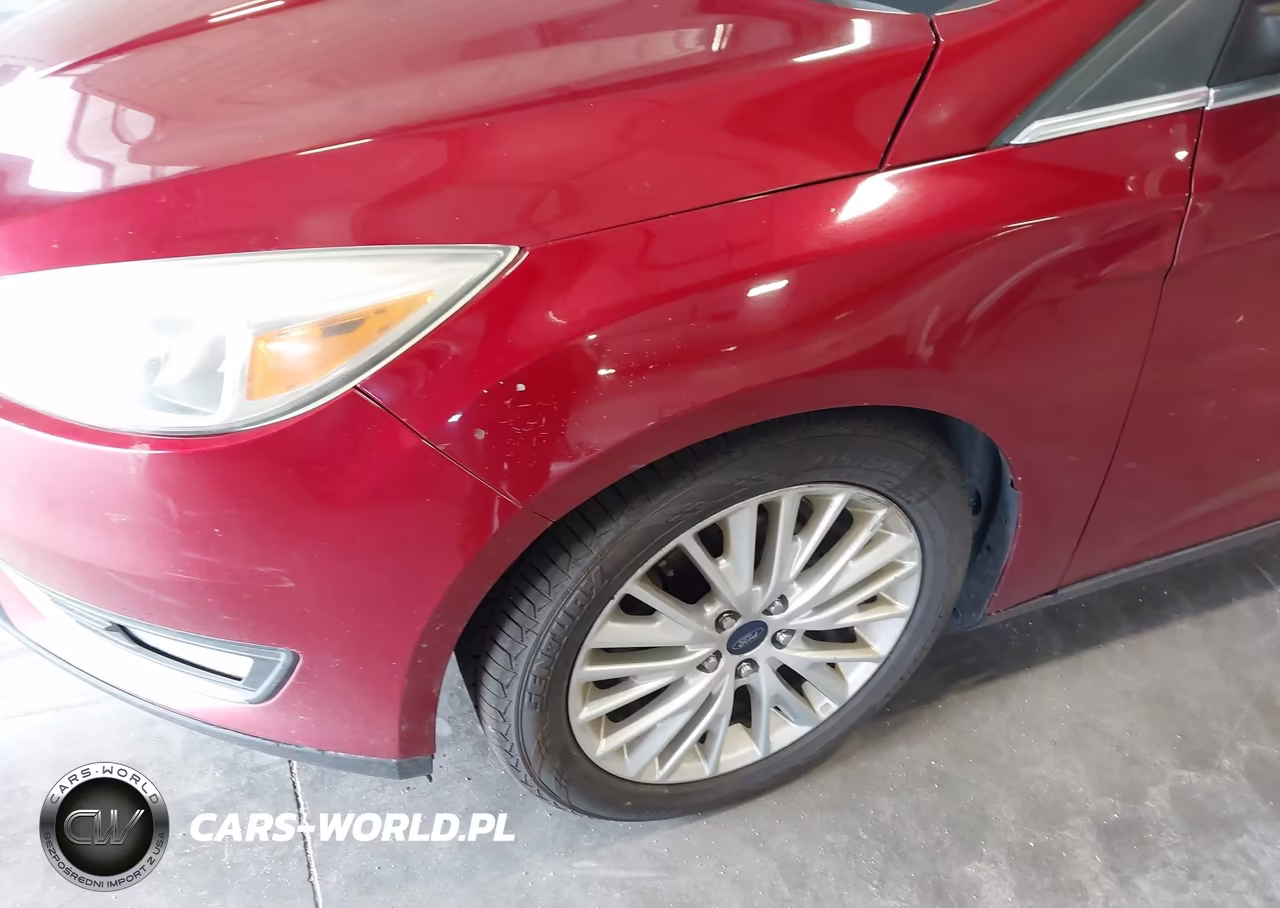 2016 Ford Focus Titanium VIN:1FADP3N27GL339636 - 17