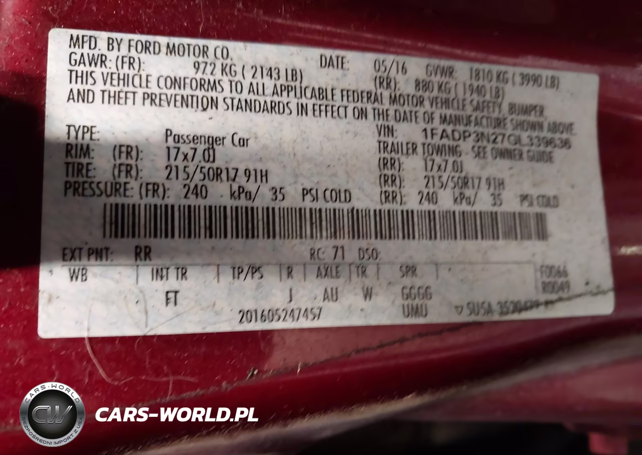 2016 Ford Focus Titanium VIN:1FADP3N27GL339636 - 9