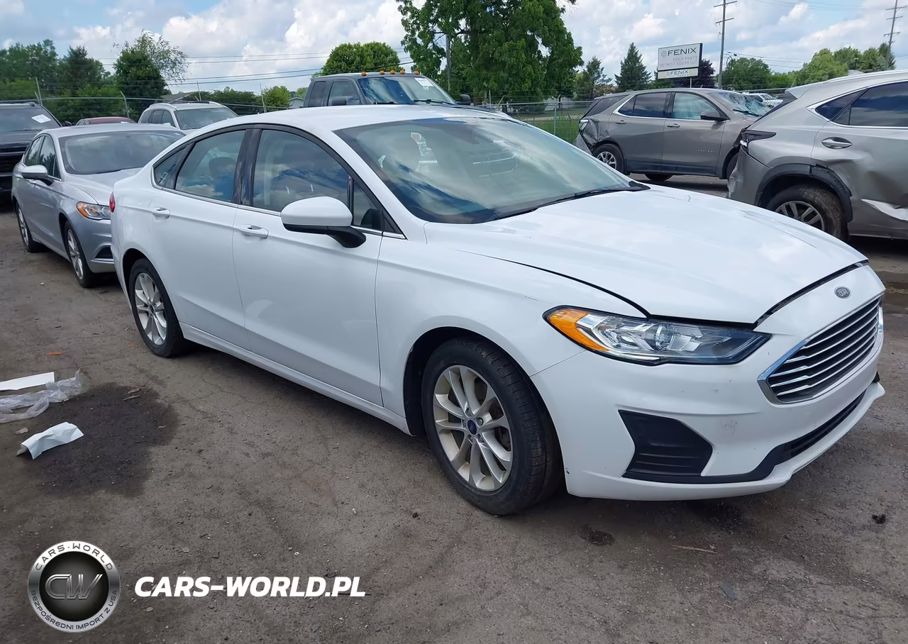 2020 Ford Fusion Se – zdjęcie 1 z 17