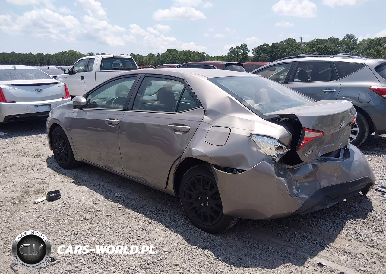 2014 Toyota Corolla Le VIN:5YFBURHE3EP100530 - 3