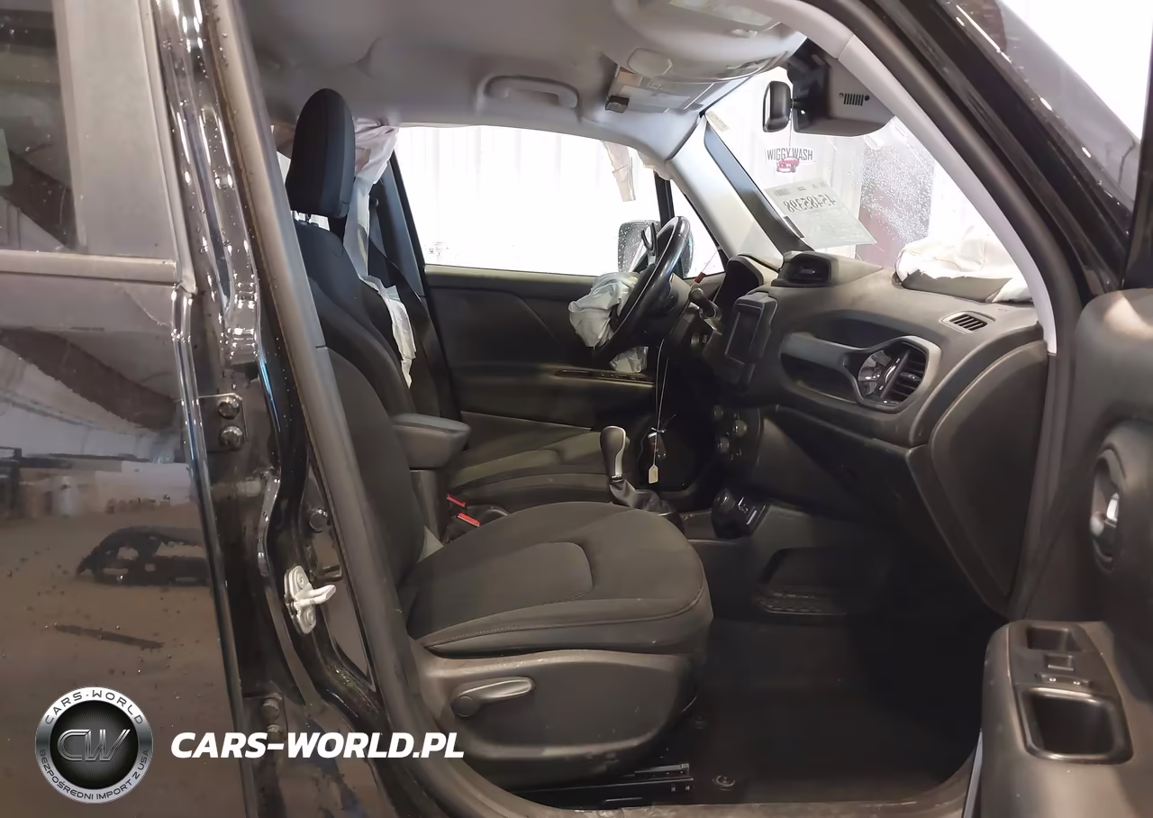 2018 Jeep Renegade Altitude 4X4 VIN:ZACCJBBB6JPG93642 - 5