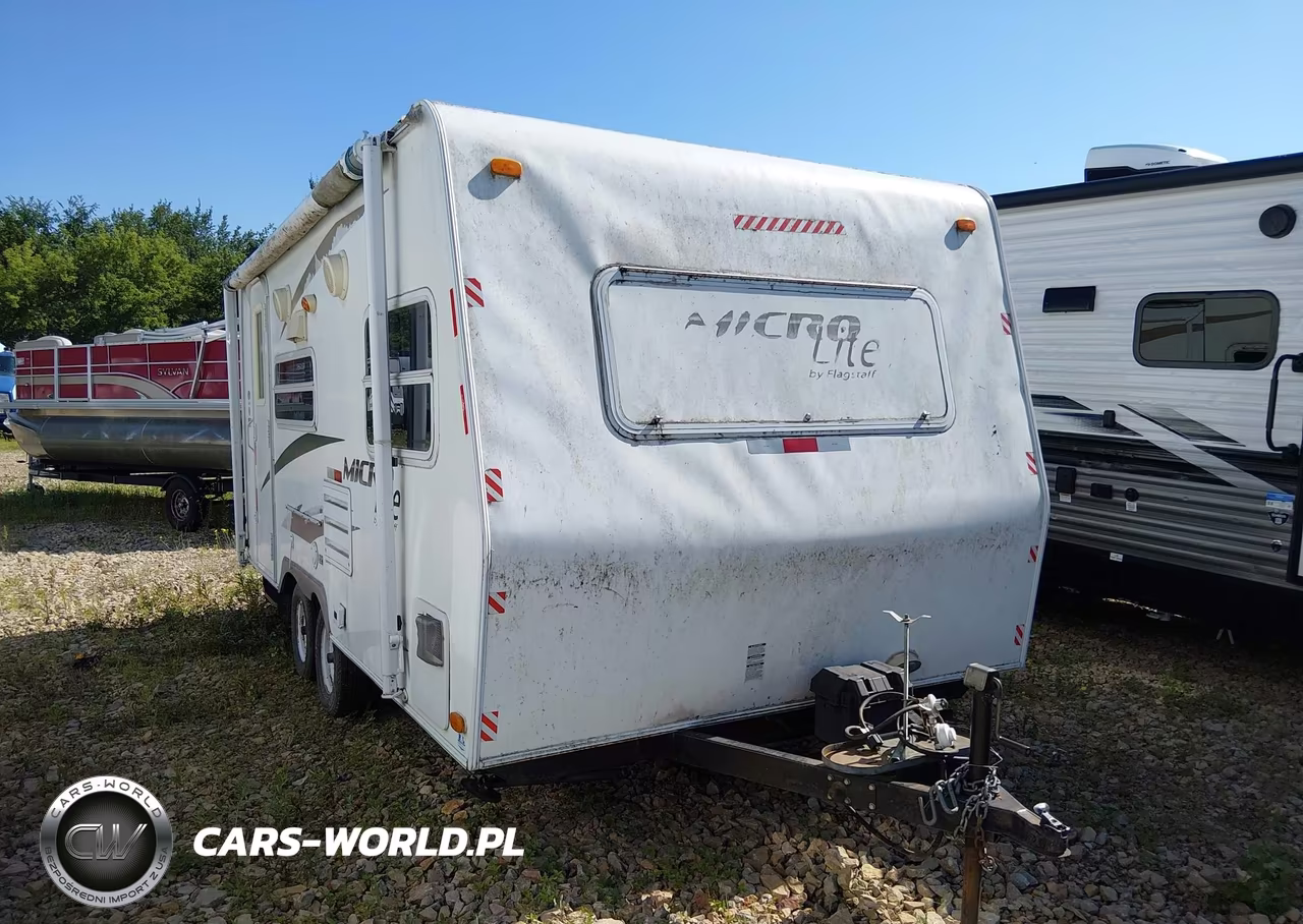 2009 Forest River Flagstaff Lite – zdjęcie 1 z 18