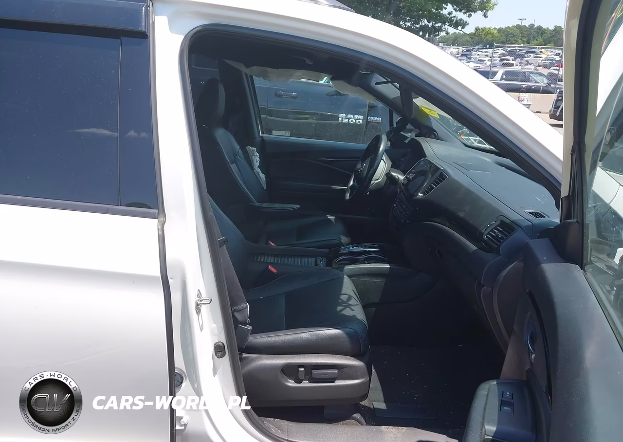 2019 Honda Passport Elite VIN:5FNYF8H04KB003511 - 5