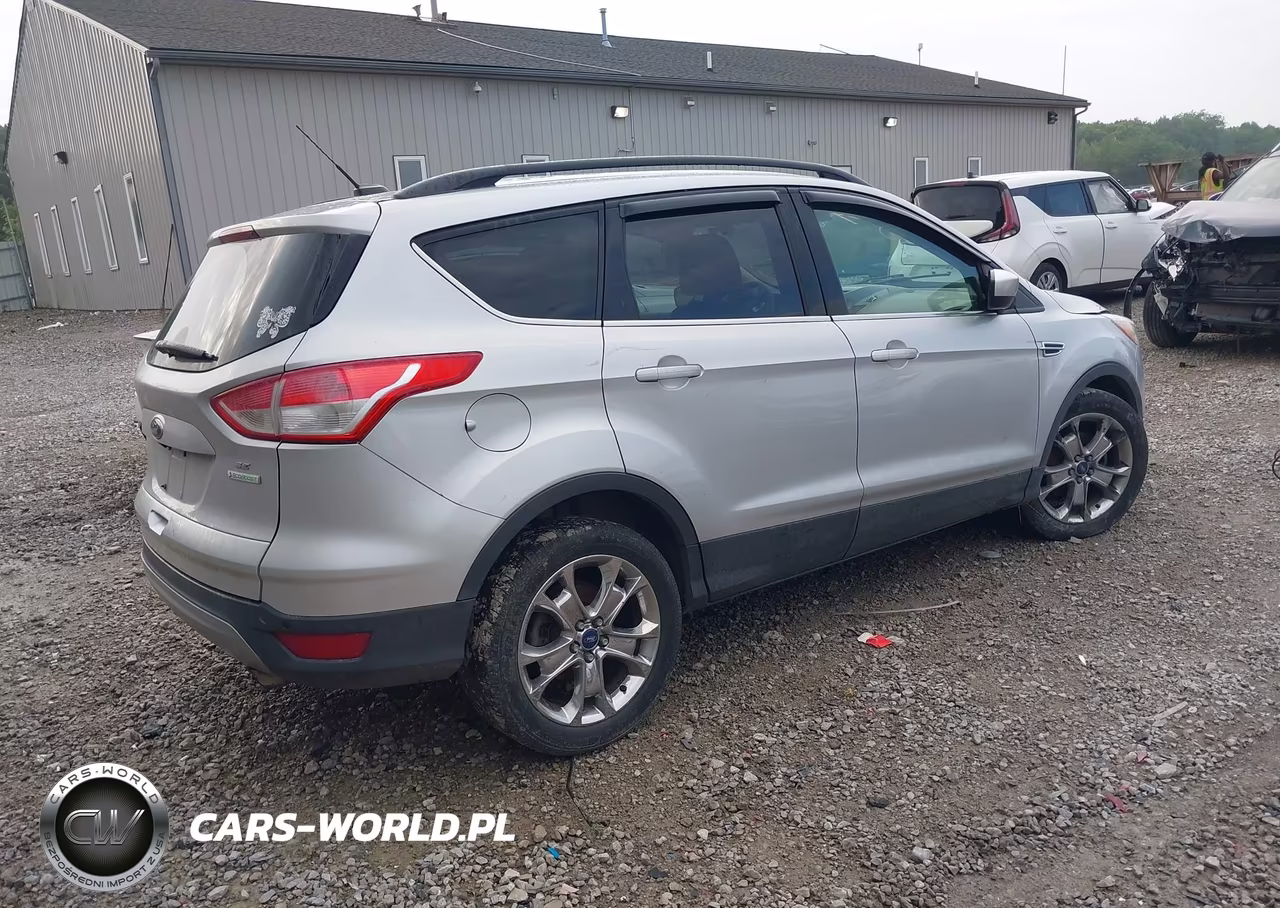 2015 Ford Escape Se VIN:1FMCU0GX5FUA38776 - 4