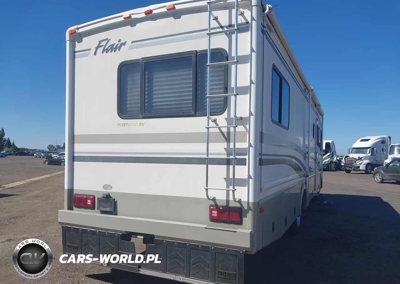 2003 Ford F550 Super Duty Stripped Chass VIN:1FCNF53SX30A00493 - 4