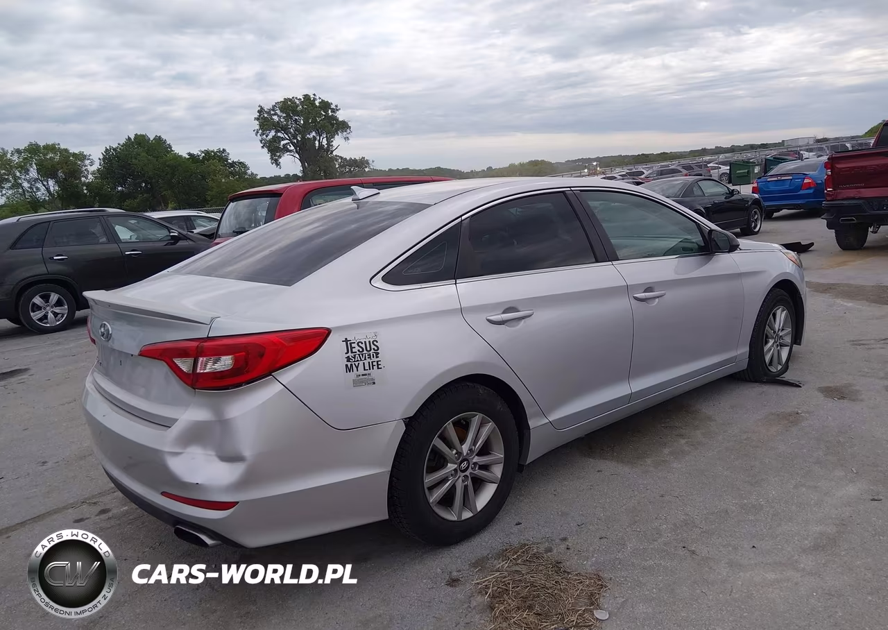 2016 Hyundai Sonata Se VIN:5NPE24AF5GH291652 - 4