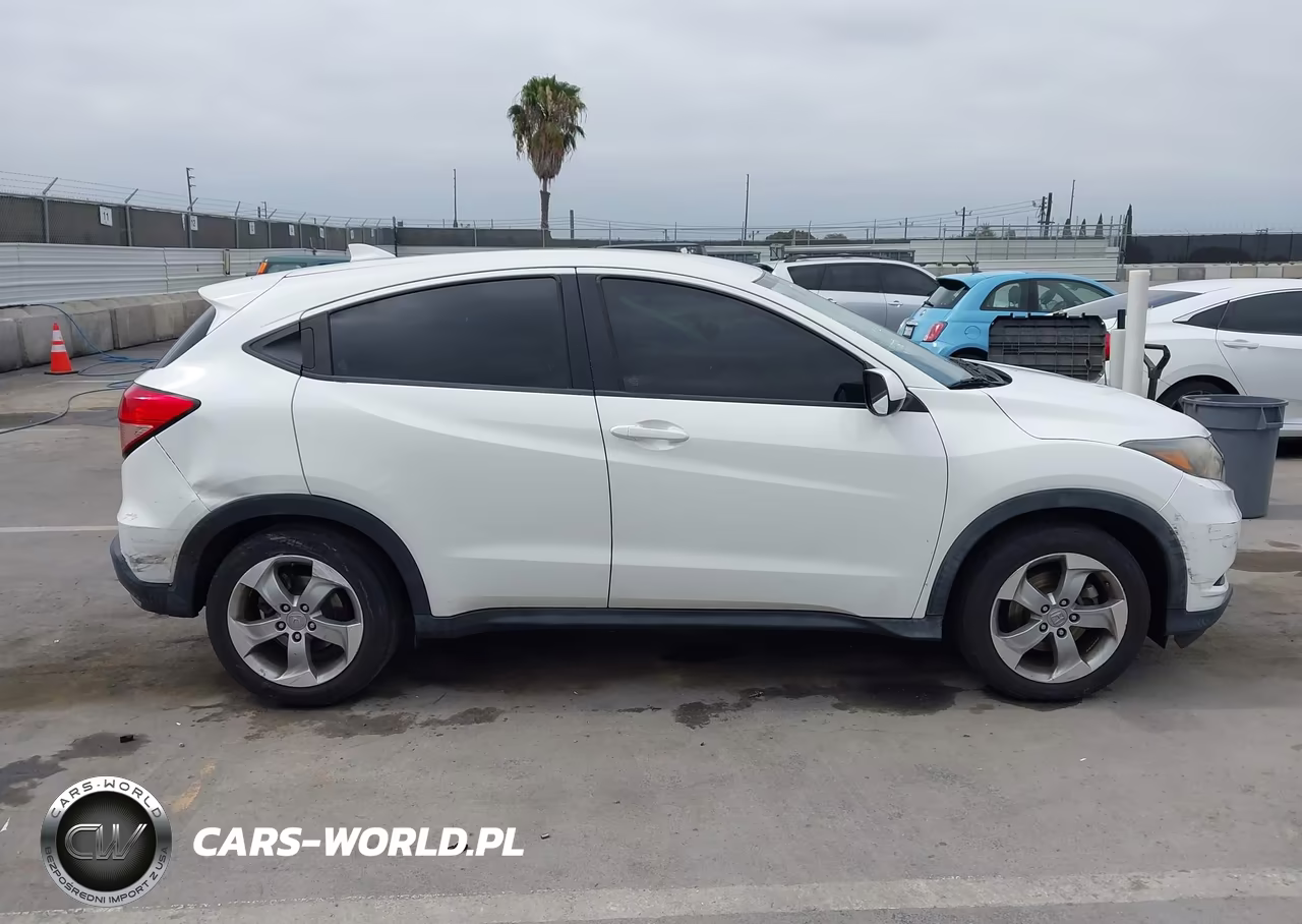 2018 Honda Hr-V Lx VIN:3CZRU5H33JM720585 - 13