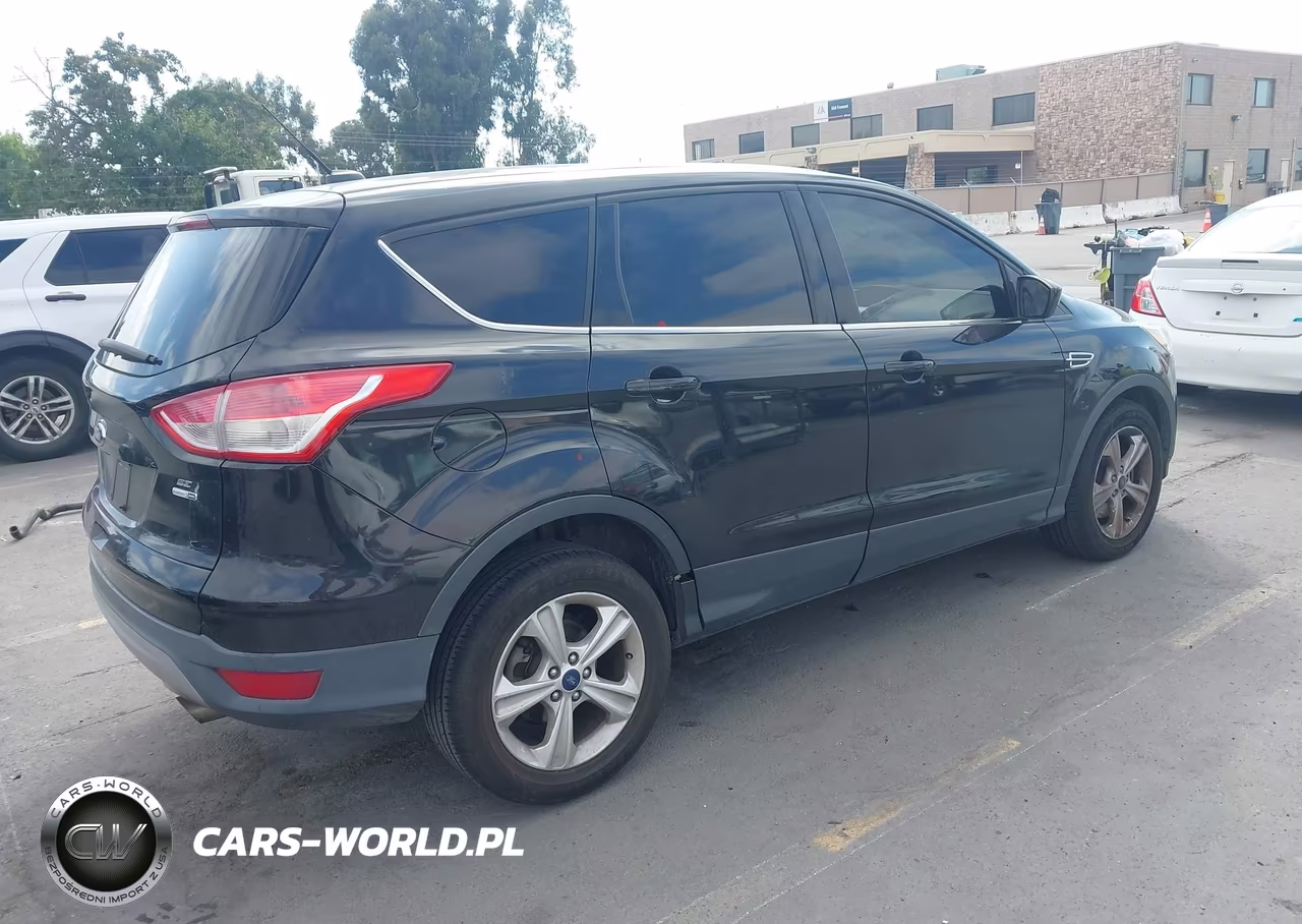 2015 Ford Escape Se VIN:1FMCU9G97FUA31723 - 4