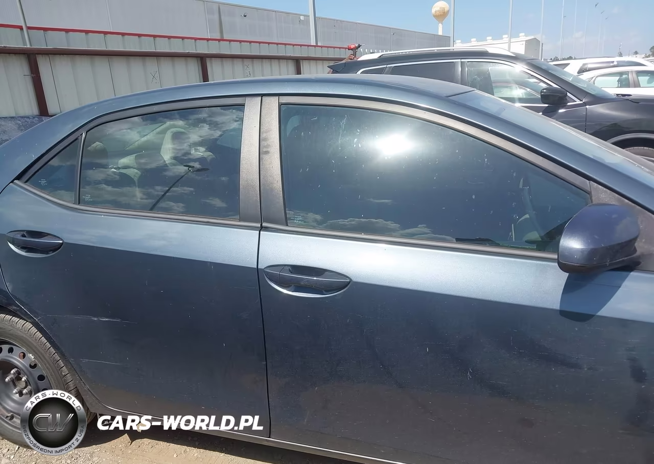2016 Toyota Corolla Le VIN:5YFBURHE5GP430897 - 14
