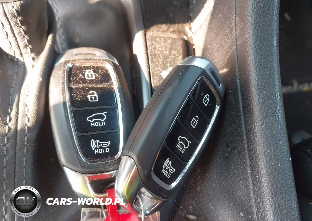 2020 Hyundai Veloster Turbo VIN:KMHTH6AB9LU024234 - 11