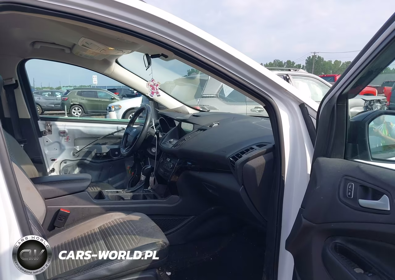 2018 Ford Escape Se VIN:1FMCU9GD7JUD01949 - 5