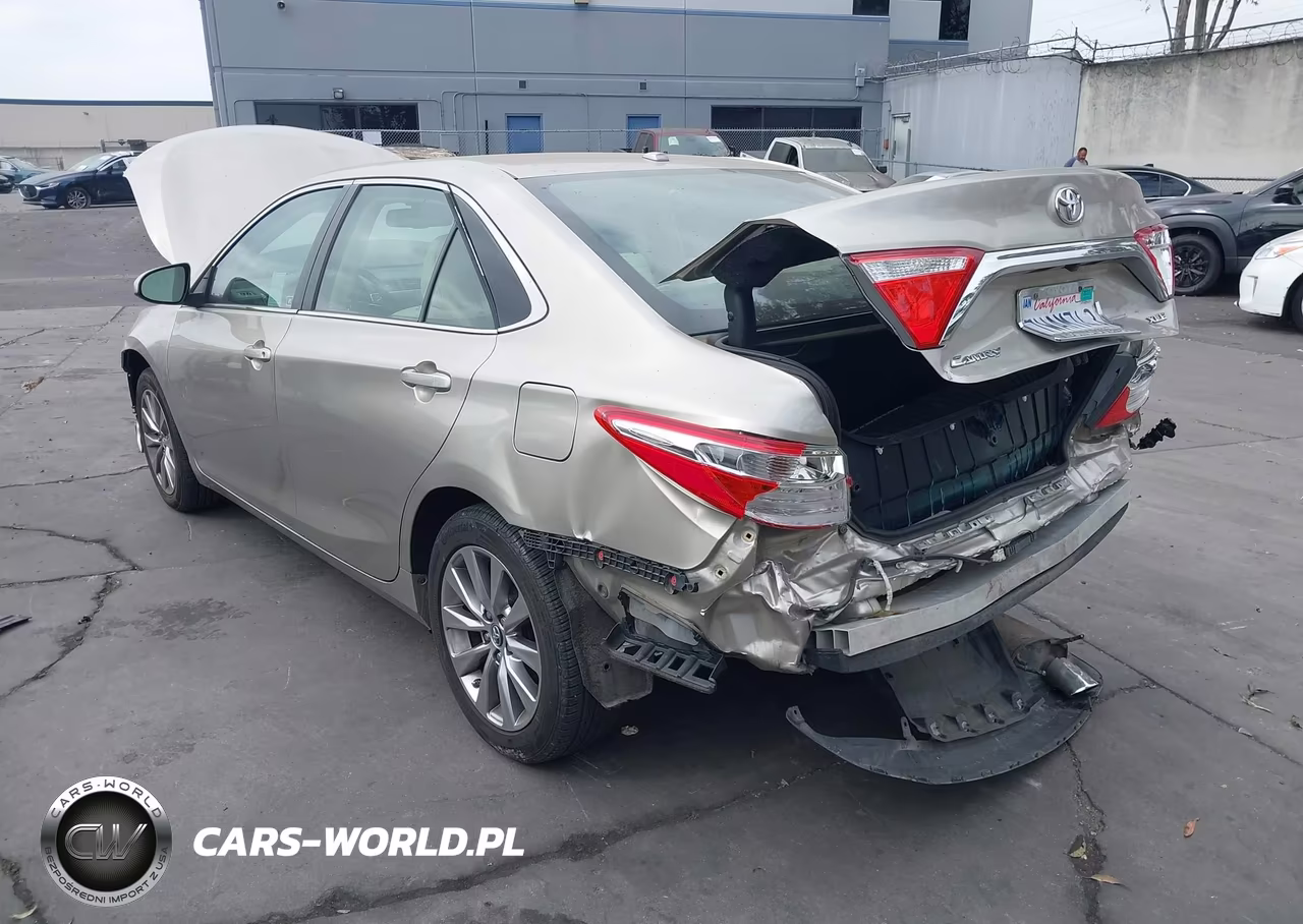 2017 Toyota Camry Xle VIN:4T1BF1FK3HU356562 - 3