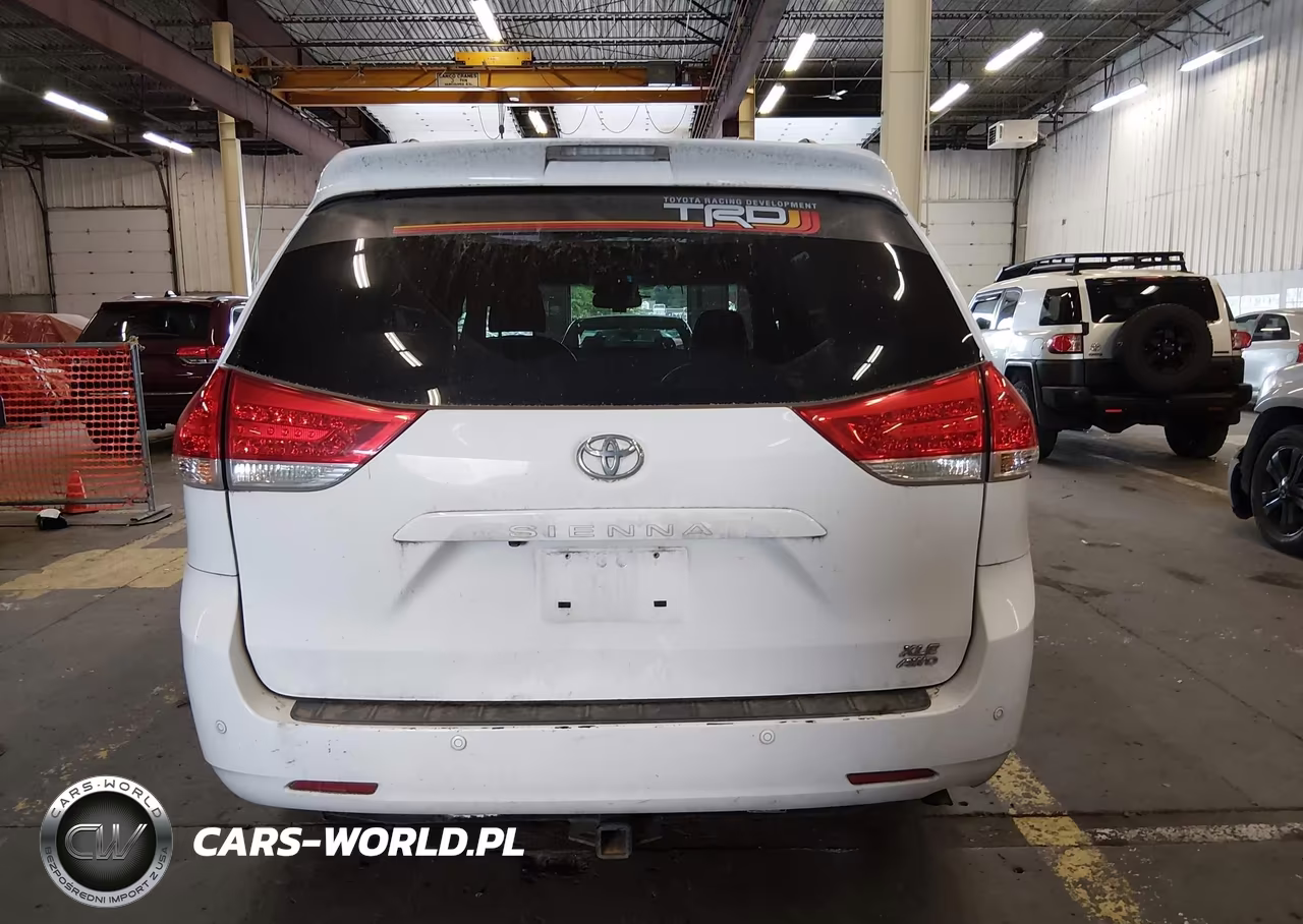 2011 Toyota Sienna Xle VIN:5TDDK3DC9BS026436 - 16