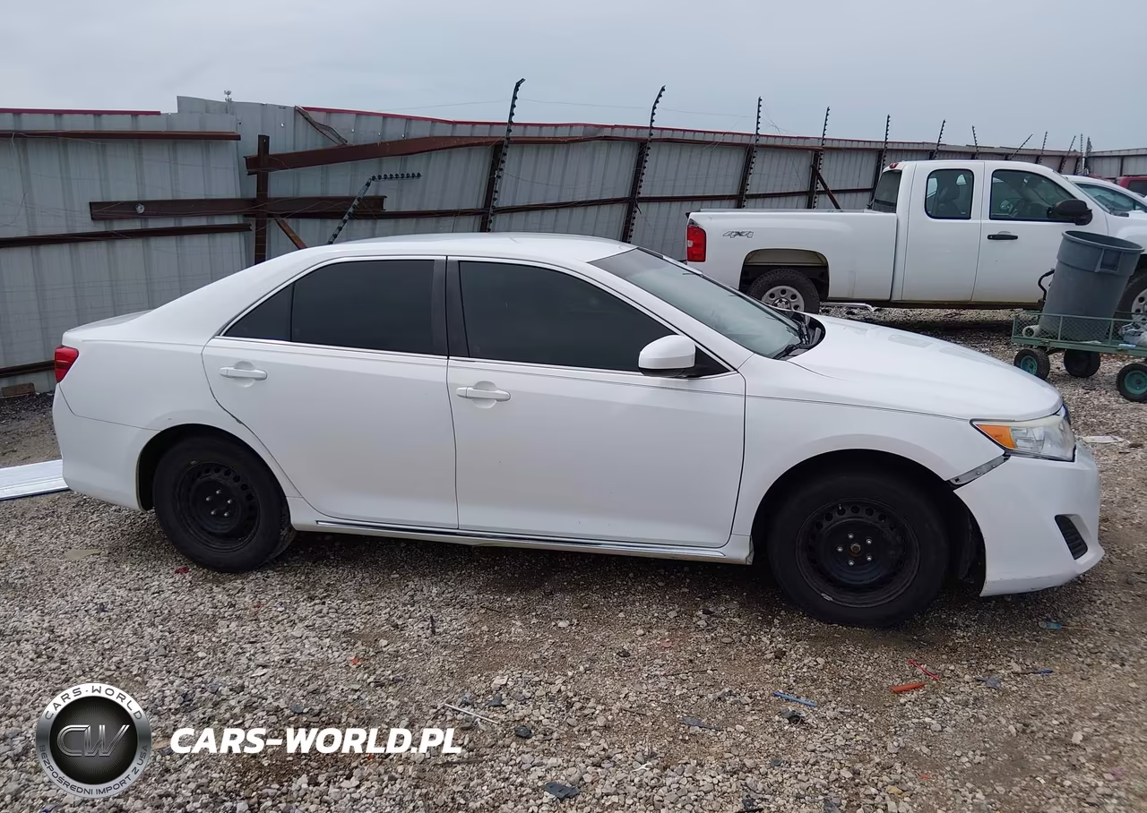 2013 Toyota Camry Le VIN:4T4BF1FKXDR278104 - 13