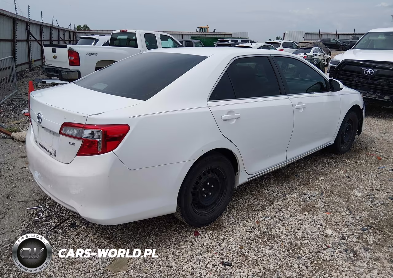 2013 Toyota Camry Le VIN:4T4BF1FKXDR278104 - 4
