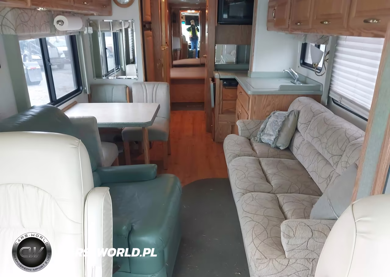 2002 Roadmaster Rail Executive Signature VIN:1RF12021421016213 - 13