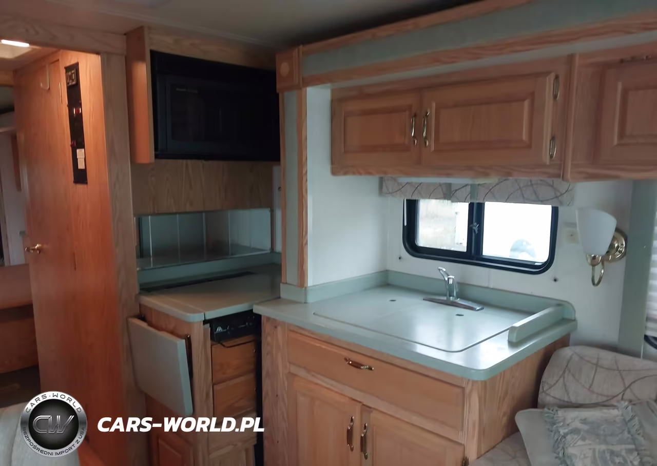 2002 Roadmaster Rail Executive Signature VIN:1RF12021421016213 - 14